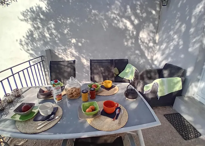 La Maison Sous Les Oliviers Casa D'iloa Holiday home *